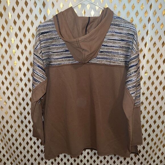 NWT Easel hoodie Tucker boho boardwalk tan surfer size S - Picture 5 of 5